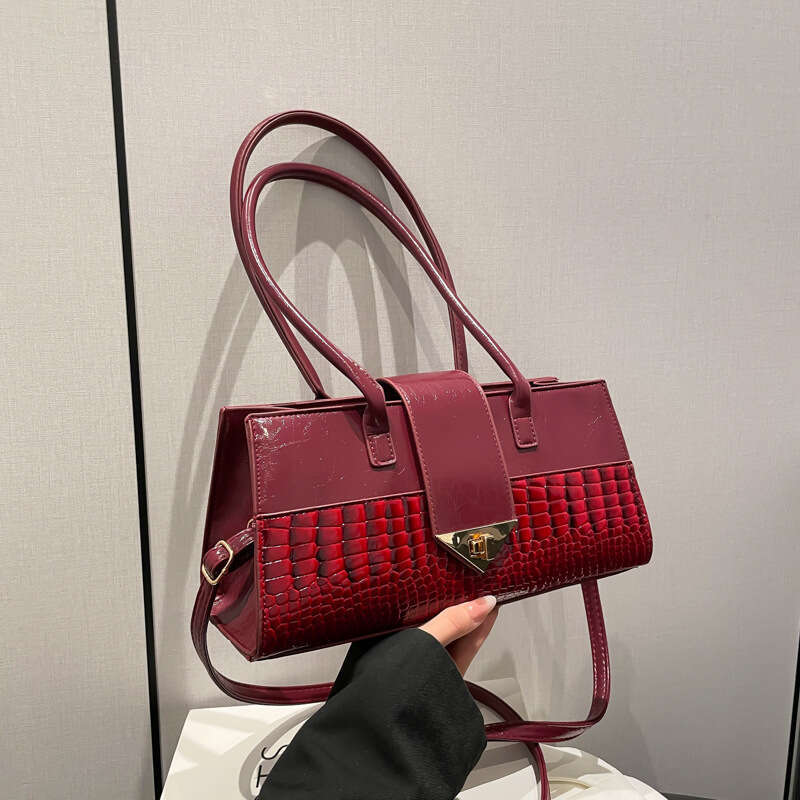 This Year's Trendy Women's Bag 2025 Spring Summer New Fashion Handbag Texture Large Capacity Crossbody