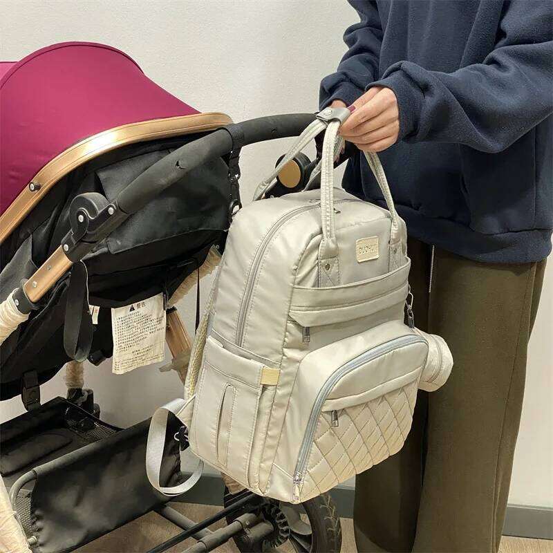 Anti Splash Large Capacity Baby Mom Outdoor Backpack Mommy Bag New Lightweight with Built in Urine Pad Multifunctional