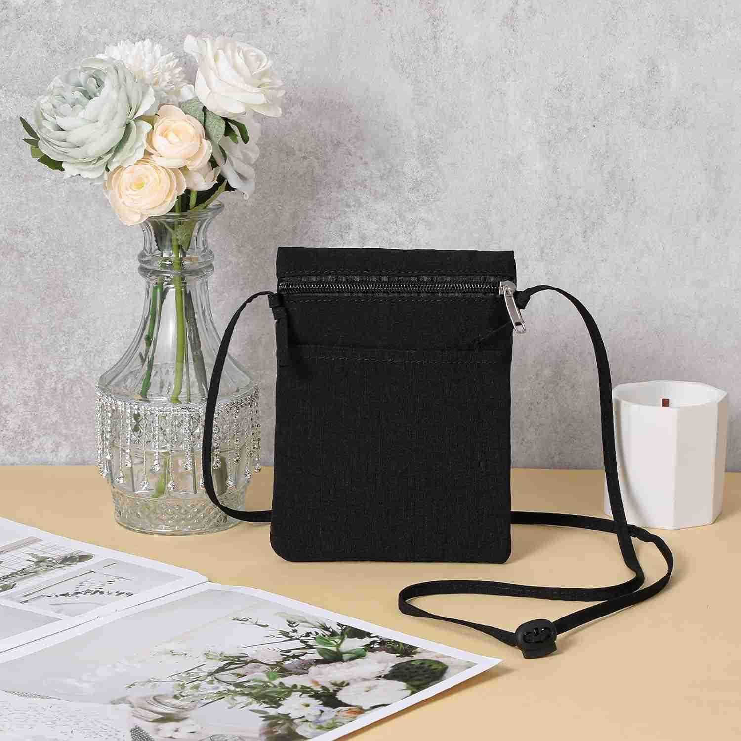 Black Cell Phone Pouches for Women Small Crossbody Zipper Nylon Purse Easy Carrier Purse Handbag for Walking Outdoor with Strap Z250910