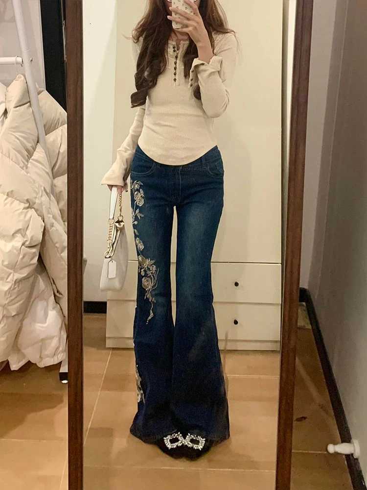 Womens Rose Embroidered Pattern Micro Horn Jeans Personalized Trousers Cool Casual Bottoms Female Street Pants Z250910
