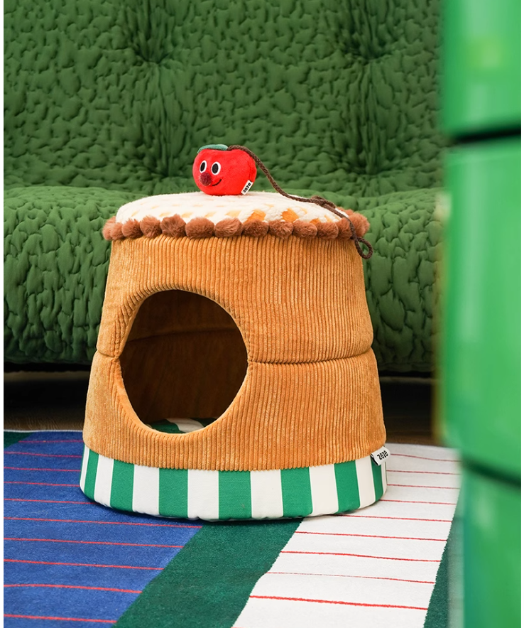 Seasonal Companion for Cats Durable & Compact Apple-Shaped Pet Bed