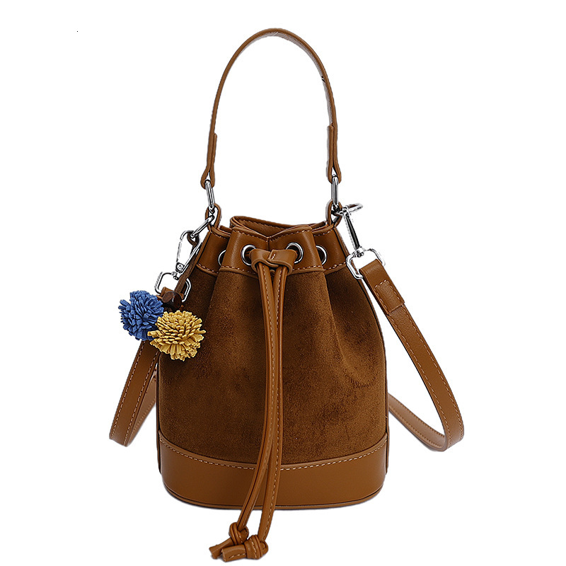 Designer Women's Handbag 2025 New Elegant Multi functional Commuter Shoulder Bag