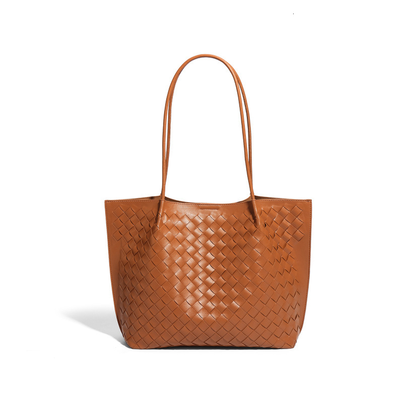 Handwoven Soft Leather Large Capacity Commuter High-end Sense Light Fashionable Stylish Tote Bag