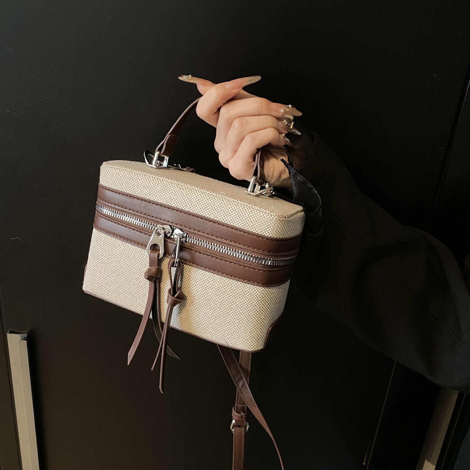 Spring Summer New Trend Luxury Designer Bag Bag High End Free Shipping Woven Color Block Box Bag Versatile Handbag Shoulder Crossbody Women S Bag