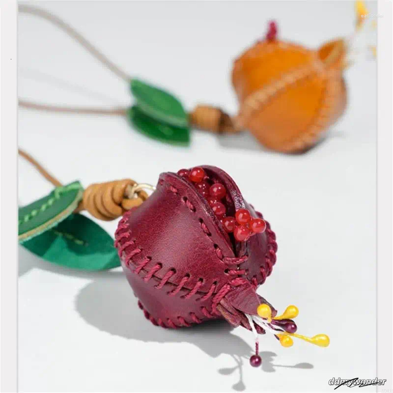 Keychains 3D Pomegranate Pendant PU Leather Keychain Women Bag Charms Decorative Accessories Car Interiors ddmywonder ddmywonder
