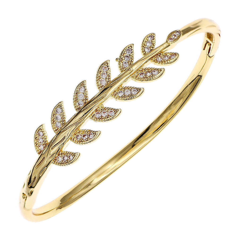 Gold tone designer bracelet for women fashion high-end versatile metal luxury jewelry bullet head moissanite chain full diamond bracelet hollow openin