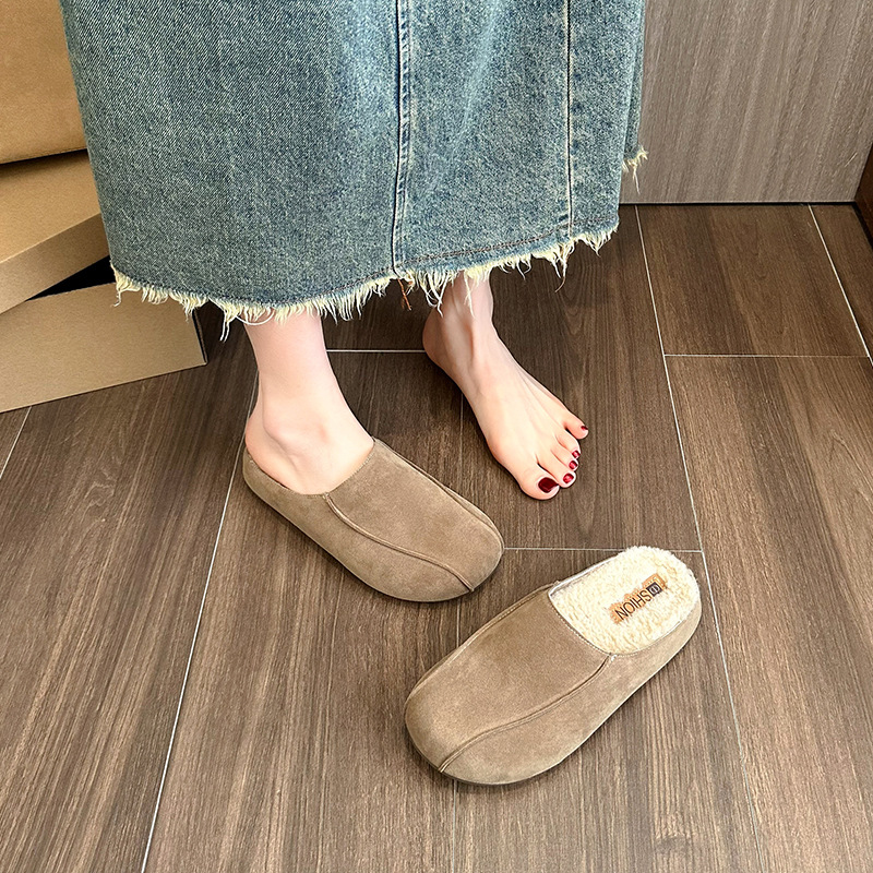 Free shipping Designer Slippers Thick soled autumn winter warm shoes with added fleece hairy slippers for women worn as outerwear