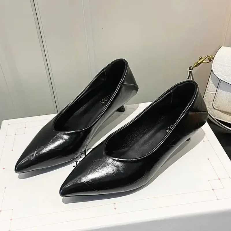 New Womens Boat Shoes Pointed Toe Pumps Kitten Heel Dress Shoes Silver Office Work Shoes for Female Black Spring Autumn W250910