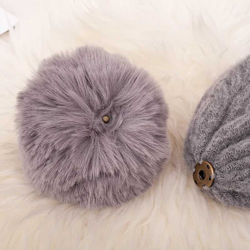 Fashion Warm Knitted Womens Hat Striped Winter Hats For Women Pink Fur Pompom Wool Beanies Thick Skullies C faux Pom pom HatXJ250910
