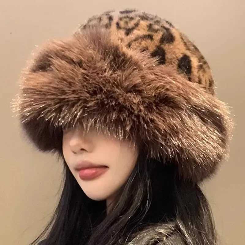 Winter Plush Ear Protection Leopard Print C Windproof Keep Warm Headgear Fluffy Fur Fisherman Hat for Women Fashion Female HatXJ250910