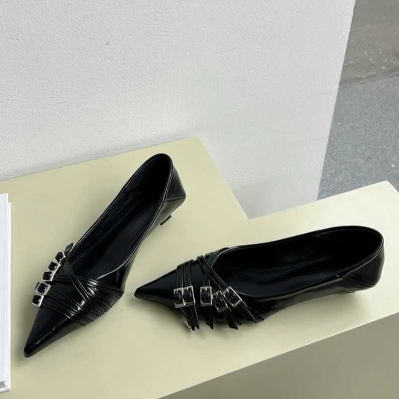 New Womens Ballet Flats Pointed Toe Boat Shoes 5 Buckles Designer Shoes for Female Slip on Flat Shoes Spring Autumn W250910