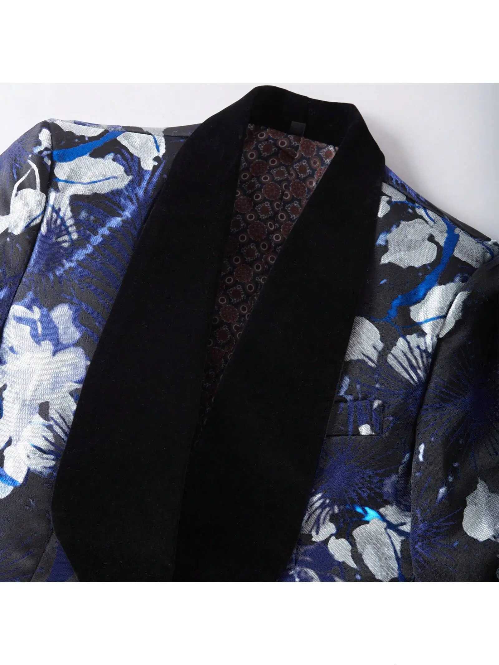 Mens slimfitting threepiece suit with singlebreasted tuxedo suitable for weddings balls and dinners jacket vest pant W250910