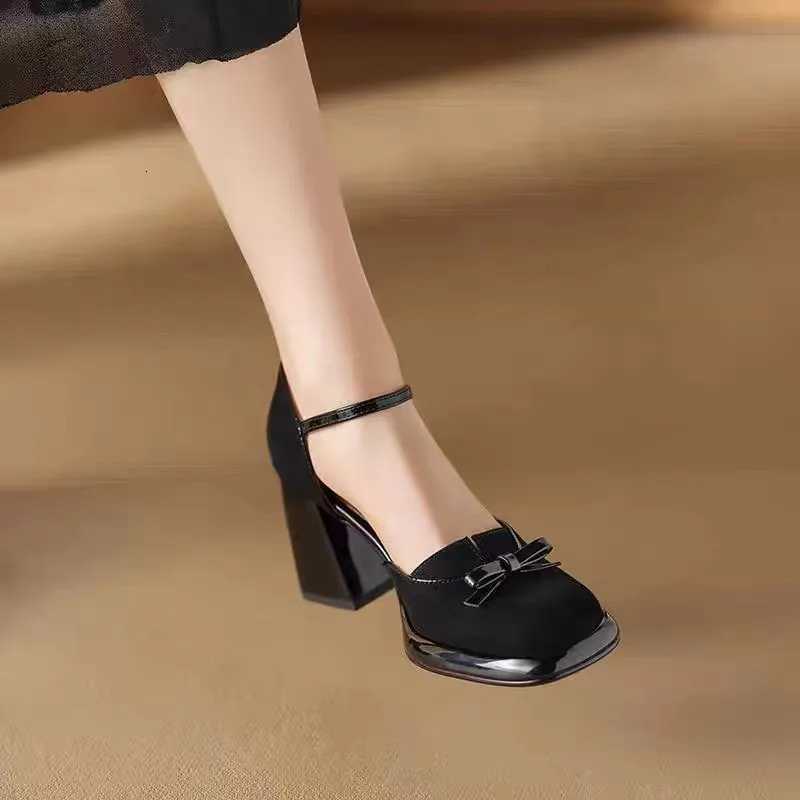 2025 Women Shoes Square Toe Shallow Single Shoes French Style Low Heel Ladies Dress Shoe Fashion Soft Sole Leather Shoes W250910