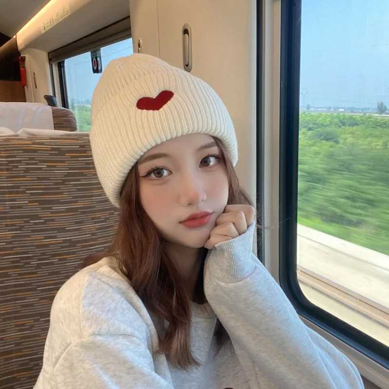Embroidered Knitted Hat for Women in Autumn and Winter Warm and Casual Versatile Student Knitted Hat Cold HatXJ250910