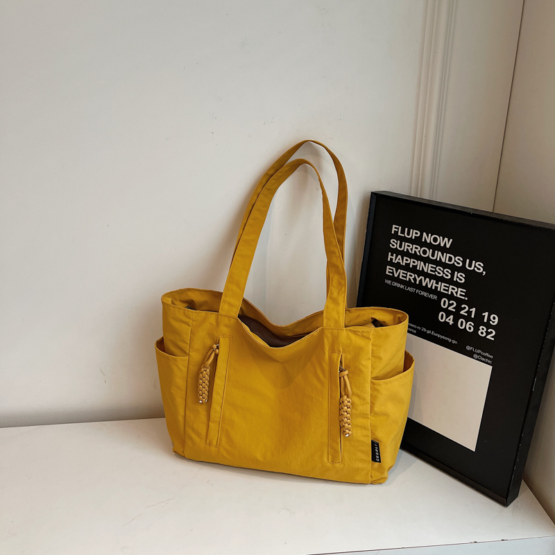 Women's large capacity handbag, student premium spacious bag, simple and versatile shoulder bag, women's essential crossbody bag for shoppin