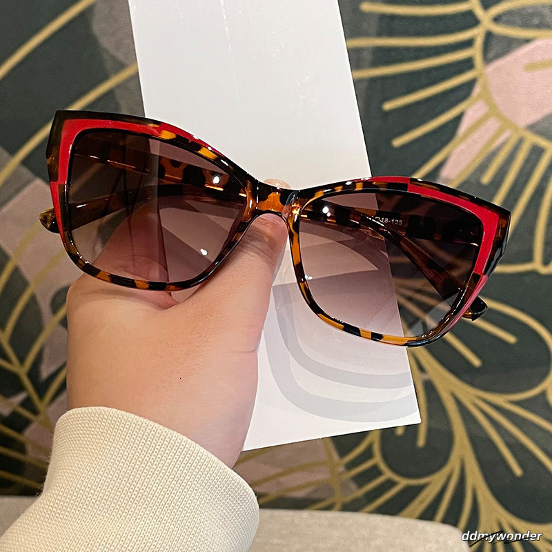 Designer For Cat Eye Fashion Classic Women Sunglasses Polarized Goggle Pilot PC Frame Oversized Uv400 Eyewear Kl8222