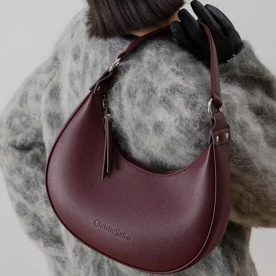 New Designer Bag Trendy Women S Crossbody Free Shipping Handbag Half Moon Bag Fashionable Light Luxury Luxury Bag High End Portable Shoulder Bag