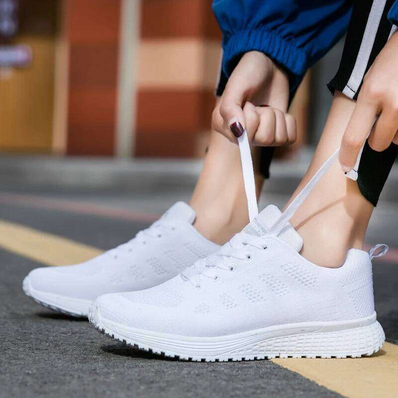Women Sneakers Shoes Fashion Wom en Vulcanized Shoes High Quality Flats Shoes Women Walking Blatform Plus S ize Zapatillas Mujer