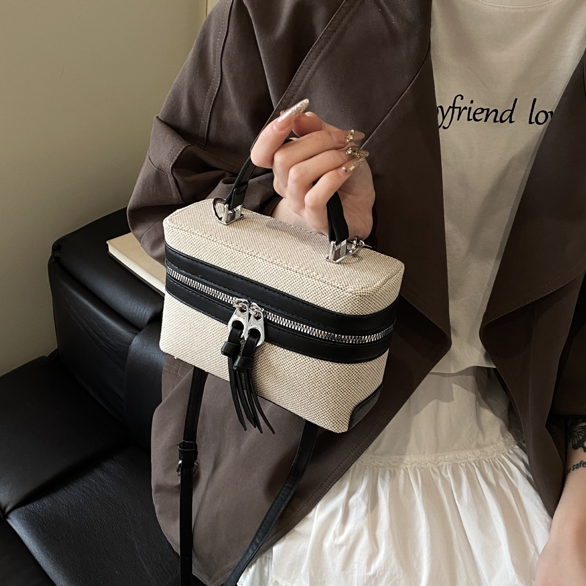 Spring Summer New Trend Luxury Designer Bag Bag High End Free Shipping Woven Color Block Box Bag Versatile Handbag Shoulder Crossbody Women S Bag