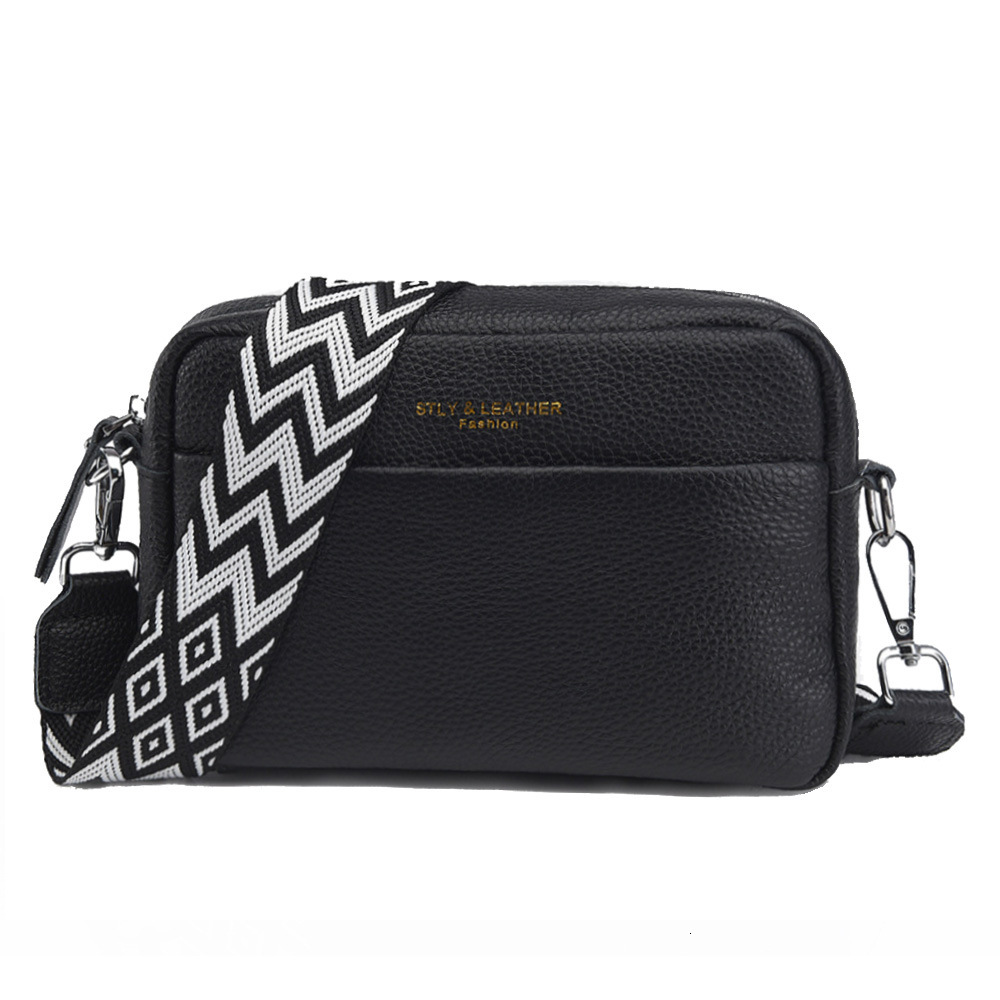 Free shipping designer Single Shoulder Bag Crossbody Bag Genuine Leather Women Bag Wholesale New Fashion Commuter Bag Simple Top Layer Cowhide Small S