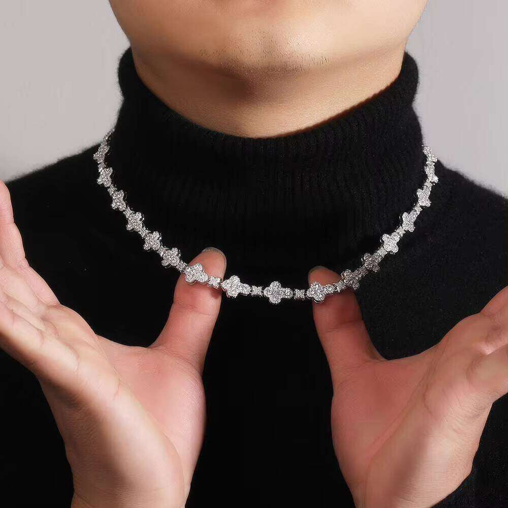 Stylish New Arrival Fashion Femme Design Sier VVS Moissanite Dia Iced Out Four Leaf Clover Cross Tennis Chain Bracelet