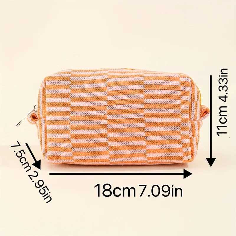 Large Capacity Striped Plaid Makeup Bag Durable Polyester with Lace Trim Toiletry Cosmetic Organizer for BrushesXJ250910