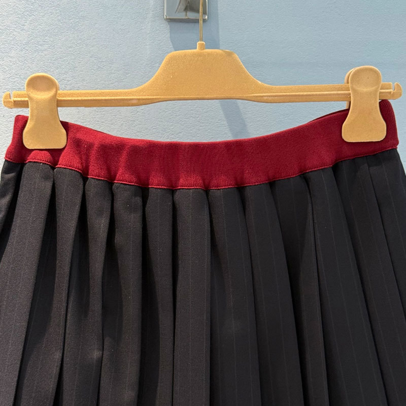 Designer Luxury Elegant Women's Striped Color Block Mid-Length Pleated Skirt Tie Elastic Waist Semi Skirt Classic Clothing Apparel S0926