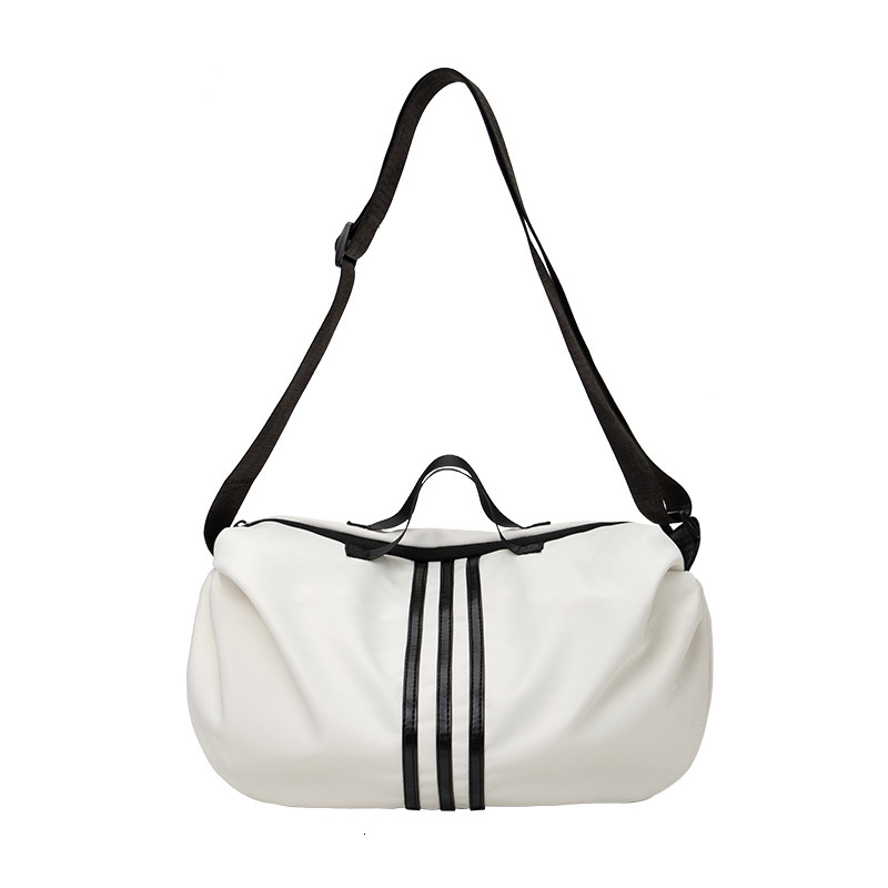 Free Shipping Sports Single Shoulder Bag Simple Luxury Bag Casual Lightweight Handheld Dumpling Bag Large Capacity Commuting Travel Designer Bag Cross
