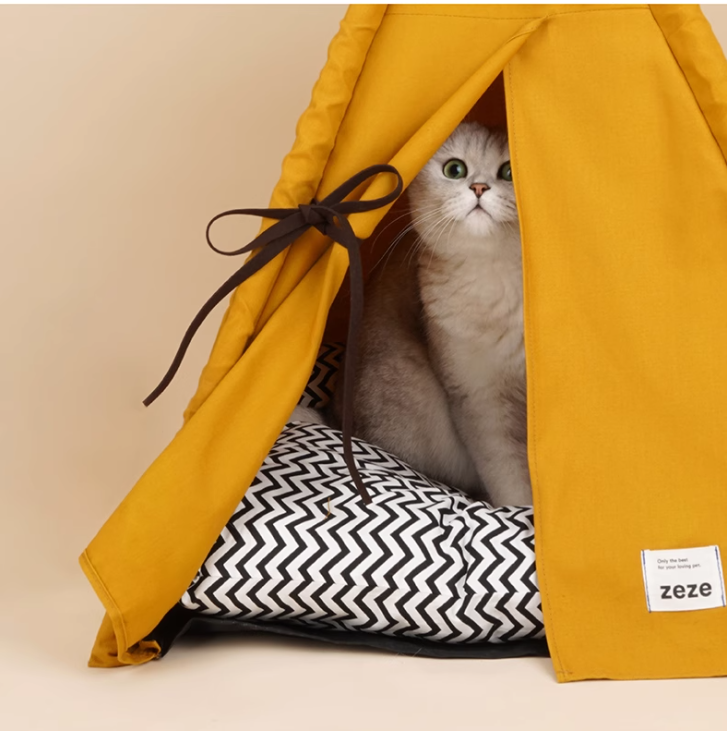 Semi-Enclosed Sunlit Yellow Kitty Den: Portable, Comfortable Cat Nest with Easy-to-Wash Design