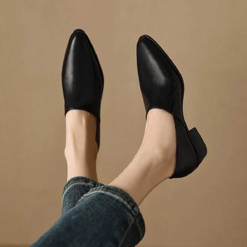 2025 Spring New High Heels Womens Coarse Heels Pointed Shallow Mouth Single Shoes Soft Leather Thick Soled High Heels W250910