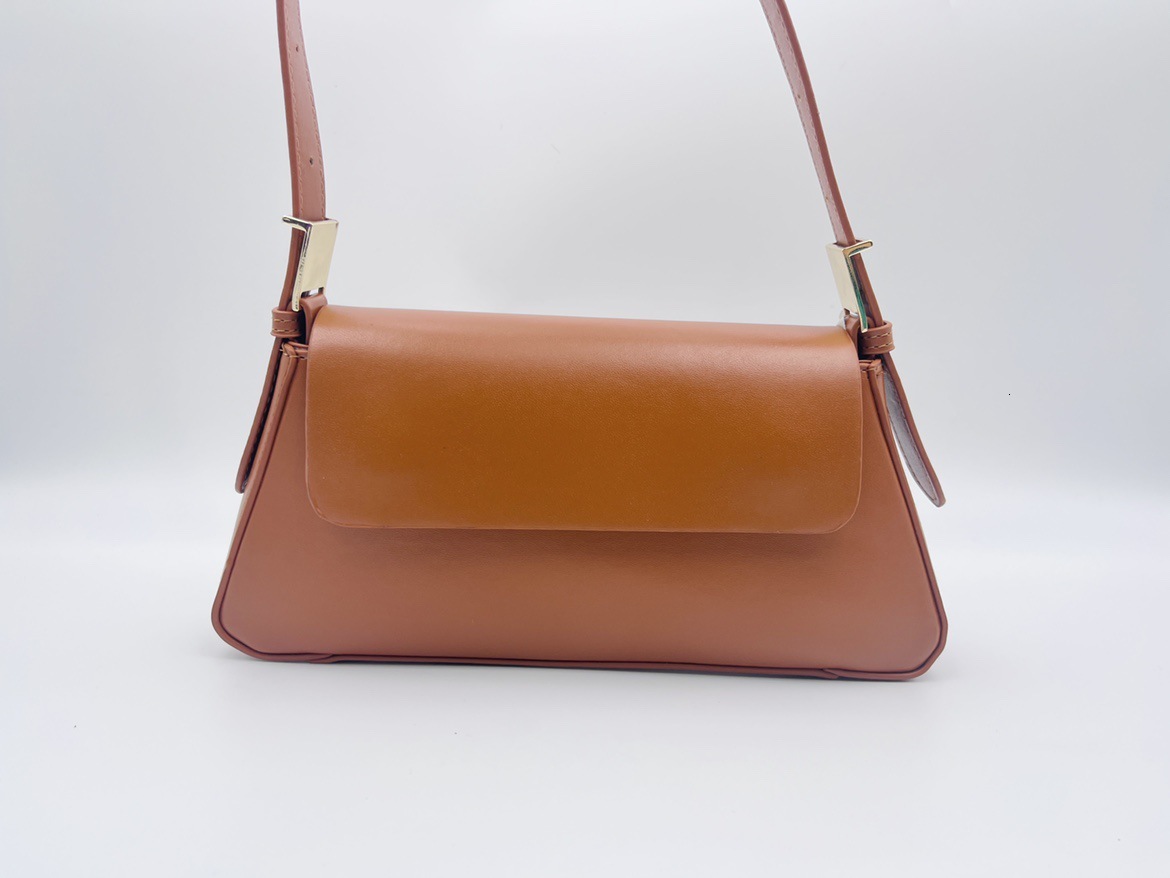 Luxury Bag New Free Shipping Minimalist Single Shoulder Bag Solid Color Soft Versatile Underarm Bag Simple Baguette Designer Bag Bag Trendy