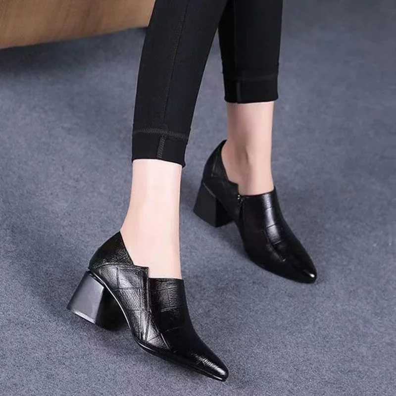 Highheeled Shoes Womens 2025new Allmatch Thickheeled Pointed Leather Shoes Midheeled Black Professional Shoe Womens Shoes W250910
