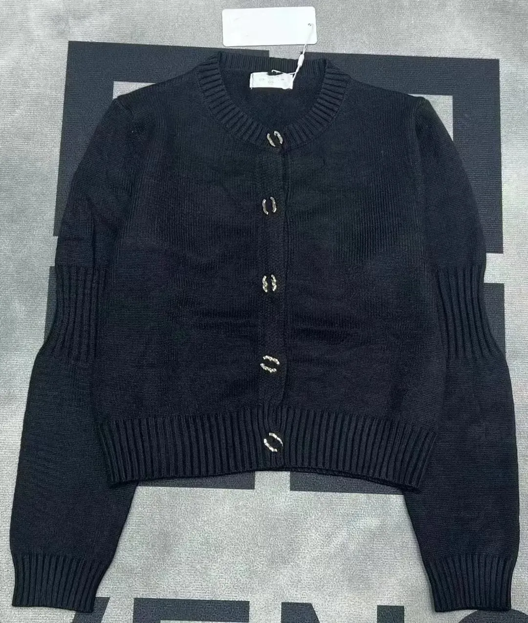 2025 Designer women's letter knitted cardigan Autumn/winter round neck pullover High quality knitted top in three colours