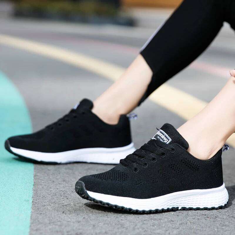 Women's sports shoes breathable new fashionable flat shoes outdoor women's vulcanized shoes mesh cloth lace up women's shoes