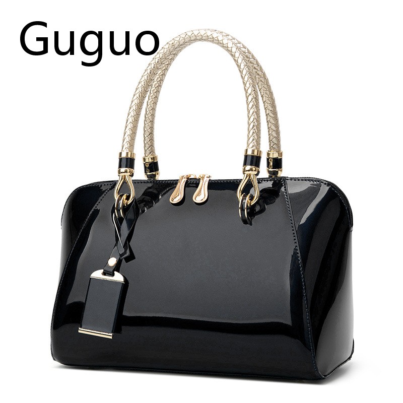 Free Shipping 2025 New Designer Bag Women's Fashionable Single Shoulder Solid Color Saddle Bag Casual Boutique Shopping Bag Trendy High-end Handb