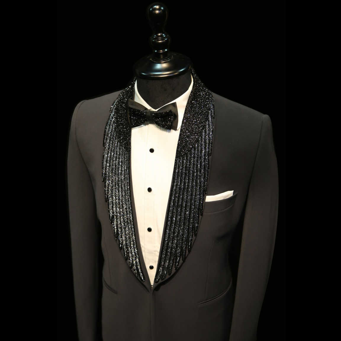 Formal Wedding Tuxedos 1 Piece Set Shawl Lapel Beaded Men Suit Classic Fit Single Breasted Evening Prom Groom Blazers Customized