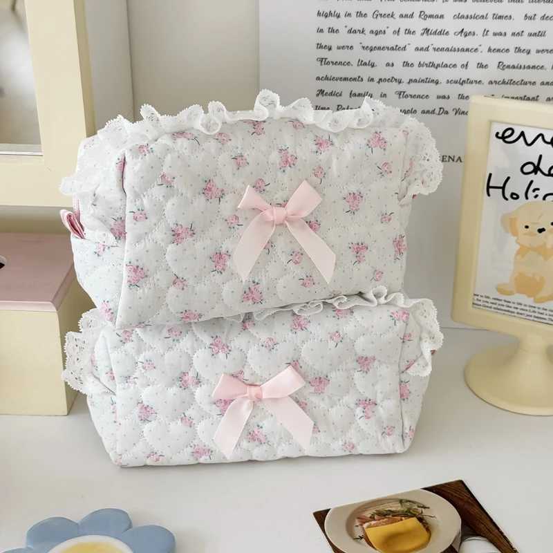 Pink Floral Bow Cosmetic Bag Cute Lace Makeup Pouch Large Capacity Women Cosmetic Organizer Storage BagsXJ250910