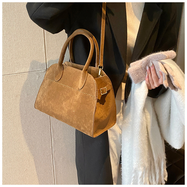 Free shipping designer Women Tote Bag Large Capacity Suede Crossbody Bag Winter New Versatile Shoulder Bag Handbag Commuting Bag