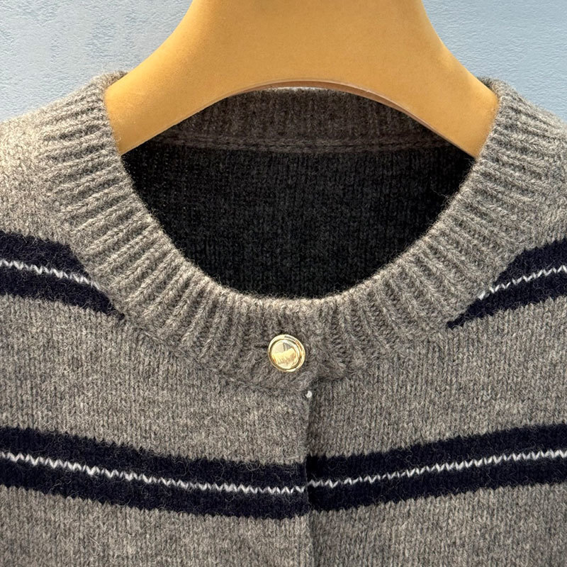 Designer Women's Gray Striped Knit Cardigan Luxury Round Neck Single Breached Sweater Cashmere Wool Blend Classic Long Sleeve Letter Embroidery C