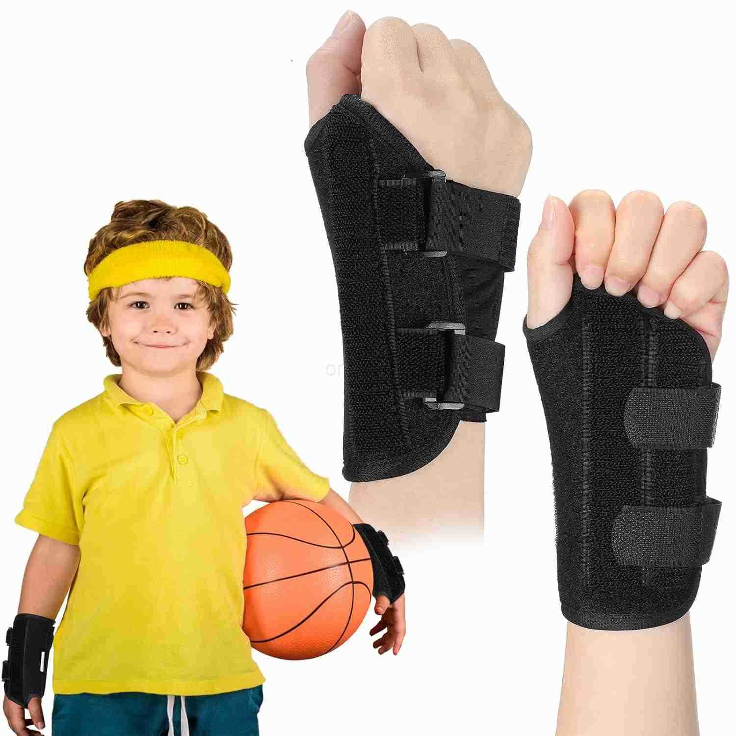 2 Pcs Wrist Brace for Kids Youth Carpal Tunnel Black Splints Wrist Brace Night Support with Adjustable Compression Straps for Children Sports Sleep Ag