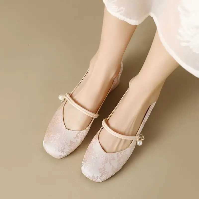 Fashion Versatile Women Shoes Spring Low Heeled Leather Shoe Thick Soles Anti Slip Mary Jane Shoes Comfor Womens Single Shoe W250910