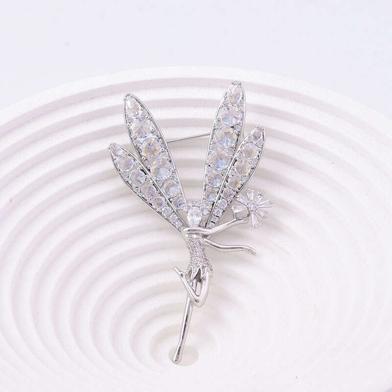 High-End Sparkling Crystal Flower Fairy Elegant Luxurious Brooch Women's Suit Accessory