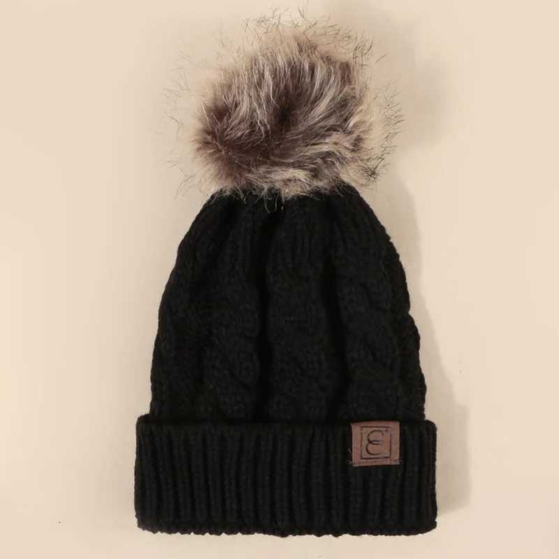 Autumn and winter mens and womens casual simple and versatile wool ball Fried Dough Twists knitted hat for warmthXJ250910