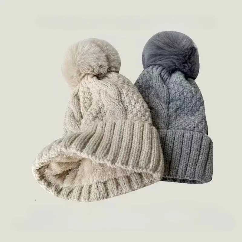 Winter Twist Knitting Hats Warm Fur Pp Thick Plush Beanies Solid Ladies Versati Ski Snow Sklies Beanies Velvet Hat G250910