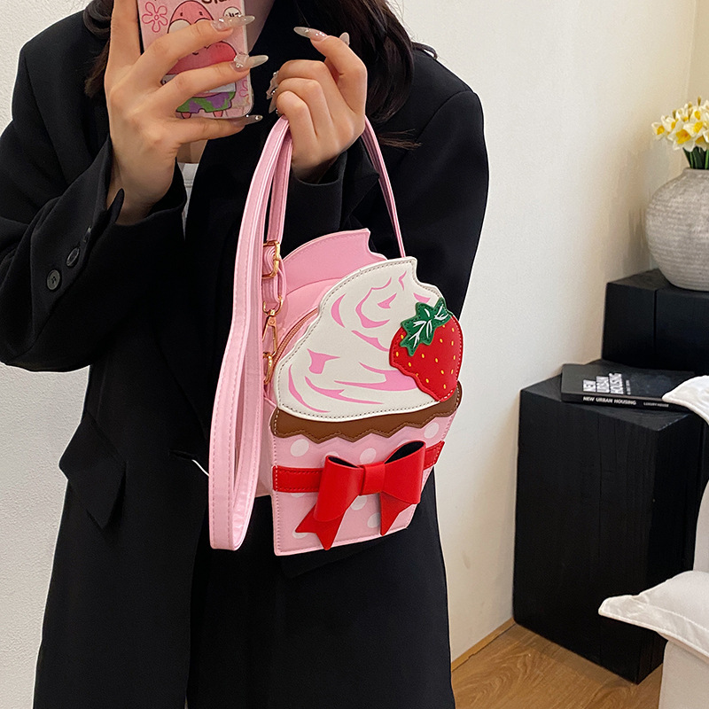 2025 autumn new cute strawberry cake bag, niche design, versatile and trendy, bow tie women's shoulder bag, designer bag
