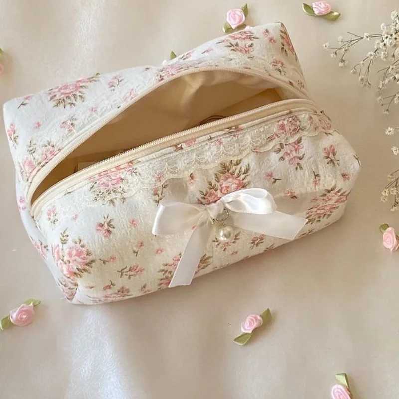 Womens black lace Bow Makeup Bag Large Capacity Toiletry Bag Travel Cosmetic Organizer Cute Ins Style Portable Pouch for WomenXJ250910