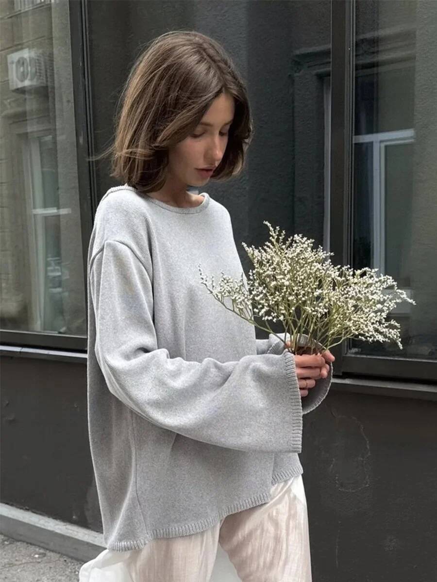 Wolfeel Autumn Winter New Women's Cotton Backless Design Loose Knit Pullover Jumper Fashionable Commuting Sweater dongdumaoyi