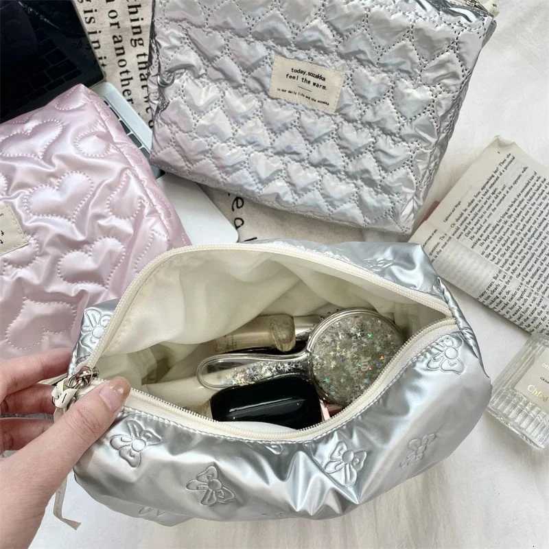 Ins Style Bow Heart PU Clip Cotton Cosmetic Storage Bag 2024 New Waterproof Makeup Bag Out of Handbag Portable Touch Up BagXJ250910
