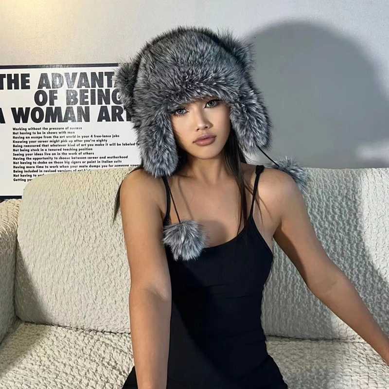 Women s Cozy Faux Fur Beanie with Stylish Color Block Design for Cold Weather Adventures and Outdoor FunXJ250910