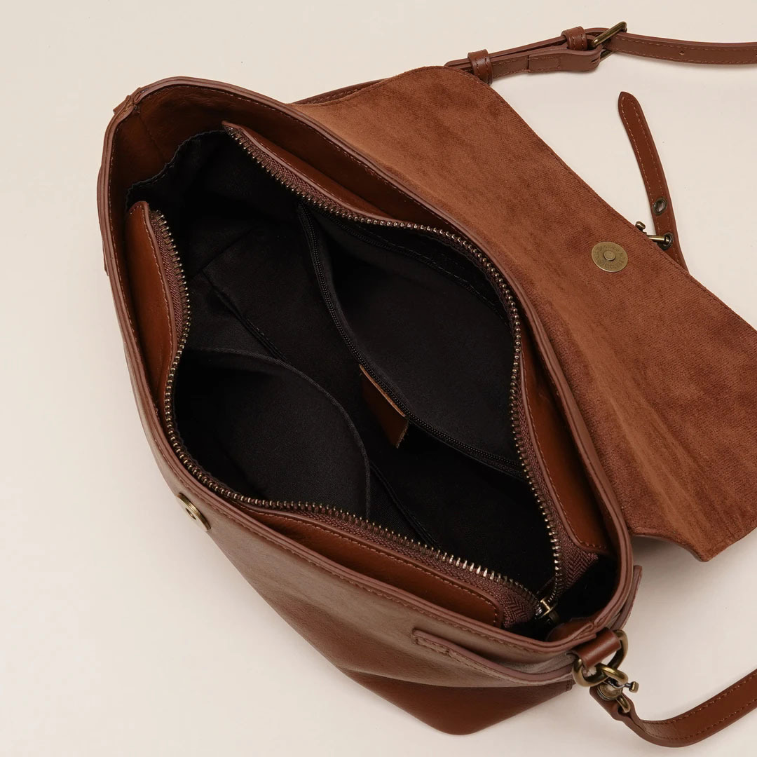 2025 New Fashion Small Square Bag Designer Shoulder Bag Multi functional Envelope Bag